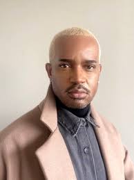 About — Robert Weir Beauty