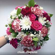 The Bride S Bouquet Carnation Rose Chrysanthemum Pink White Soft Spring Flower Bouquet Wedding Wedding Bouquets Bride Flower Centerpieces