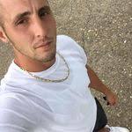 Dustin Pendleton's Instagram, Twitter & Facebook