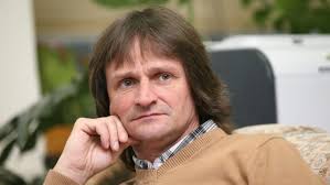 KOMENTÁŘ: Současná situace na Národohospodářské fakultě VŠE? Z univerzitní  půdy se staly univerzitní zákopy