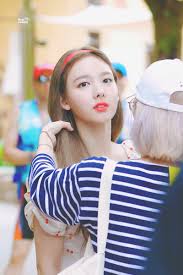 On oct 26 @jypetwice_japan tweeted: Nayeon Pics On Twitter 180711 Kbs2 Weekly Entertainment Dancethenightaway