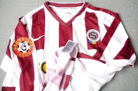2019 k utkání proti fc baník ostrava v dresech s číslem 23 a jmenovkou šural. Original Hrany Dres Ac Sparta Praha Tomas Kona