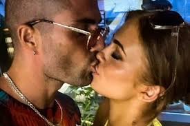 Max George's ex-girlfriend issues warning to Maisie…