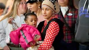 Religious mom reacts to cardi b wap ft. Cardi B Kulture Video Daughter Smiles When Mommy Sings To Her Hollywood Life