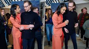 Plus, learn if hiddleston has a wife. Hollywood News Tom Hiddleston And Co Star Zawe Ashton Living Together In Atlanta Spark Dating Rumours Latestly