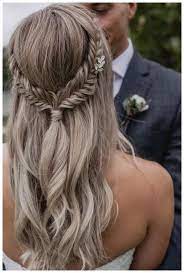 New Free Wedding Hair Half Up Popular Be Ready Because There S A Different Trend Regarding 2020 Hair Style In 2021 Wedding Hair Half Long Hair Styles Loose Hairstyles