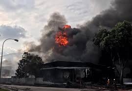 Preliminary investigation revealed that this accident was caused by a combustible dust explosion. Fire 23 Tuas View Circuit Scdf Singapore Civil Defence Force Facebook