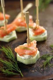 Prueba Este Facil Y Rapido Aperitivo De Salmon Ahumado Queso Crema Y Pepino Aperitivo De Salmon Ahumado Aperitivo De Salmon Aperitivos