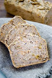 Damit ihr glutenfreies brot, das sie backen, auch schön aufgeht, kommt jetzt das backpulver mit in die schüssel. Buchweizenbrot Vegan Glutenfrei Einfaches Rezept Elle Republic