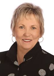 Donna Vickery's Instagram, Twitter & Facebook