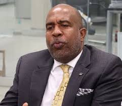 Esperan emisión de acciones de empresas y nueva titularizadora