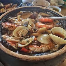 If you want a better teruk pulai bak kut teh.it is in puchong behind ioi boulevard in the same row as the paper wrap chicken. Bak Kut Teh Bandar Puteri Puchong