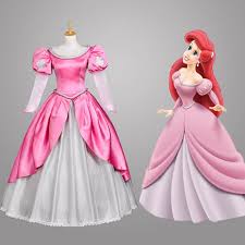 Déguisement robe de princesse et sa couronne. Epingle Sur C Cosplay