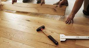 comment poser du parquet maison travaux