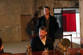 Ünlü oyuncu emre kınay, 2004'de dünyaya gelen kızı duru ile alışveriş merkezi'nde görüntülendi. Ramo 2020