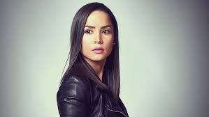 Yorley carmen villalobos barrios (born july 13, 1982 in barranquilla, colombia) is a colombian actress, recognized for her supporting roles in several telenovelas including la tormenta and amores. Hd Wallpaper Carmen Villalobos 01 Wallpaper Flare