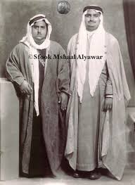 الشيخ صفوق بن عجيل الياور والشيخ النوري بن مقحم المهيد بغداد١٩٤٤م Historical News Baghdad Iraq Baghdad