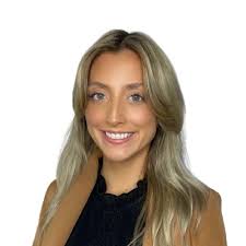 Molly Curcio's Instagram, Twitter & Facebook