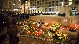 Aufruf zur teilnahme am dresden gedenken 17. Dresden 13 Februar 2019 Von Stillem Gedenken Bis Zum Bombenterror News Photo Fotojournalismus