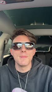 Austin Mantooth's Instagram, Twitter & Facebook