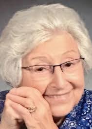 Tracy Kopp's Instagram, Twitter & Facebook