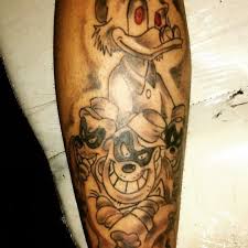 20 Ideas Fantasticas Tatuagem Tio Patinhas Significado No Crime Indubeed Streets names and panorama views, directions in most of cities. tatuagem tio patinhas significado