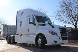 Inventory Lone Mountain Truck Leasing In 2021 Semi Trucks For Sale Freightliner Trucks Freightliner Cascadia