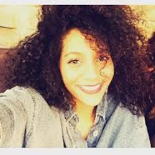 Mia Kenyon's Instagram, Twitter & Facebook