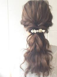 簡単かわいいまとめ髪 くるりんぱ を使った素敵なヘアアレンジ キナリノ ヘアアレンジ ヘア アイディア ヘアスタイル ロング