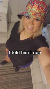 Deana Baker (@beauty_withonedimple)