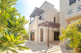 Located in a community near edison train station, walk to shops, grocery, etc. Price 3 100 000 Aed 4 Bedroom Townhouse For Sale In Al Salam Townhouses Dubai 32731