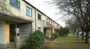 Zwischen 1925 und 1930 war er als siedlungsdezernent der stadt frankfurt verantwortlich für die planung und realisierung des projekts neues frankfurt. Vor 90 Jahren Forderte Das Bauhaus Revolution Statt Dekoration Monumente Online