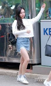 13 04 18 Music Bank Kpop Girls Korean Fashion Nayeon