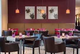 Akina Arm In 4 Sterne Hotel In 2020 4 Sterne Hotel Hotel Dusseldorf Einrichtungsbeispiele