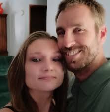 Tbt to when I first started drawing in highschool one of the first things I  did. #paperartist #pencilwork #pencilsketch #artist #heart #Cross #rose  #design #artistsoninstagram #pencil