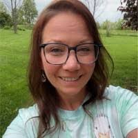 Amanda Fee's Instagram, Twitter & Facebook