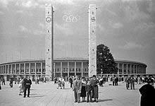 The 1936 games marked the second and most recent time the international olympic committee gathered to vote in a city that was bidding to hos. Giochi Della Xi Olimpiade Wikipedia