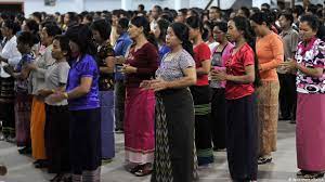 Ziona chana, reportedly the father of the biggest family on earth, died in the northeastern indian state of mizoram on sunday at the age of 76, according to media. Qhvwmsybb1eskm