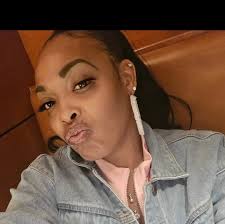 Welcome, welcome! Say hi to our newest Meteorologist, Symone Thomas! She  will soon be joining me