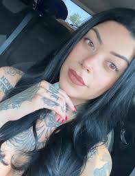 Adriana Goetz's Instagram, Twitter & Facebook