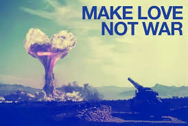 I want you to make love. Make Love Not War Poster Plakat 3 1 Gratis Bei Europosters