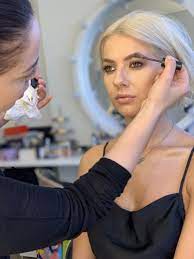 Și este de înțeles, lidia fiind dăruită de la dumnezeu cu un talent aparate, de aceea a devenit în scurt timp una dintre cele mai apreciate cântărețe din noul val. Lidia Buble A Ajuns De Nerecunoscut Si A Uimit Fanii Cu Noul Look Esti SuperbÄƒ Cum AratÄƒ Acum Impact