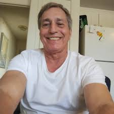 Eva has sent you (13) messages in the last six minutes. 📩 "Hi, I've been  trying to talk to you! Please respond if you want to talk"