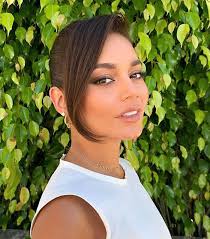 Pixie cut with a side bang. 25 Examples That Prove Side Bangs Are Still Cool Who What Wear