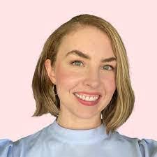 Jennifer Mangold's Instagram, Twitter & Facebook