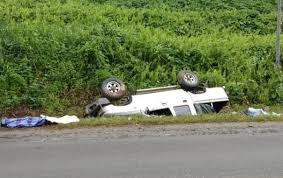 Tujuh penumpang di dalam mobil tersebut tewas akibat kecelakaan tersebut. Lelaki Maut Dihempap Kenderaan Sendiri Buletin Sabah