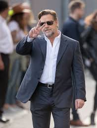 The auction will be titled… Pin On Russell Crowe