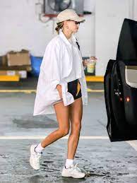 Maybe you would like to learn more about one of these? Hailey Bieber See Her Complete Style Evolution Teen Vogue