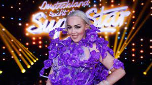 Lydia kelovitz (29) versicherungskauffrau aus neusiedl am steinfeld in österreich. Erste Worte So Geht Es Lydia Kelovitz Nach Ihrem Dsds Aus Kukksi Star News Beauty Und Trends