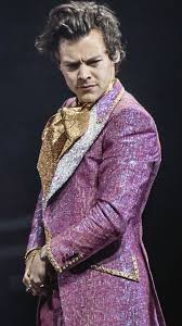 A Gucci Model Style Harry Styles Harry Styles Wallpaper